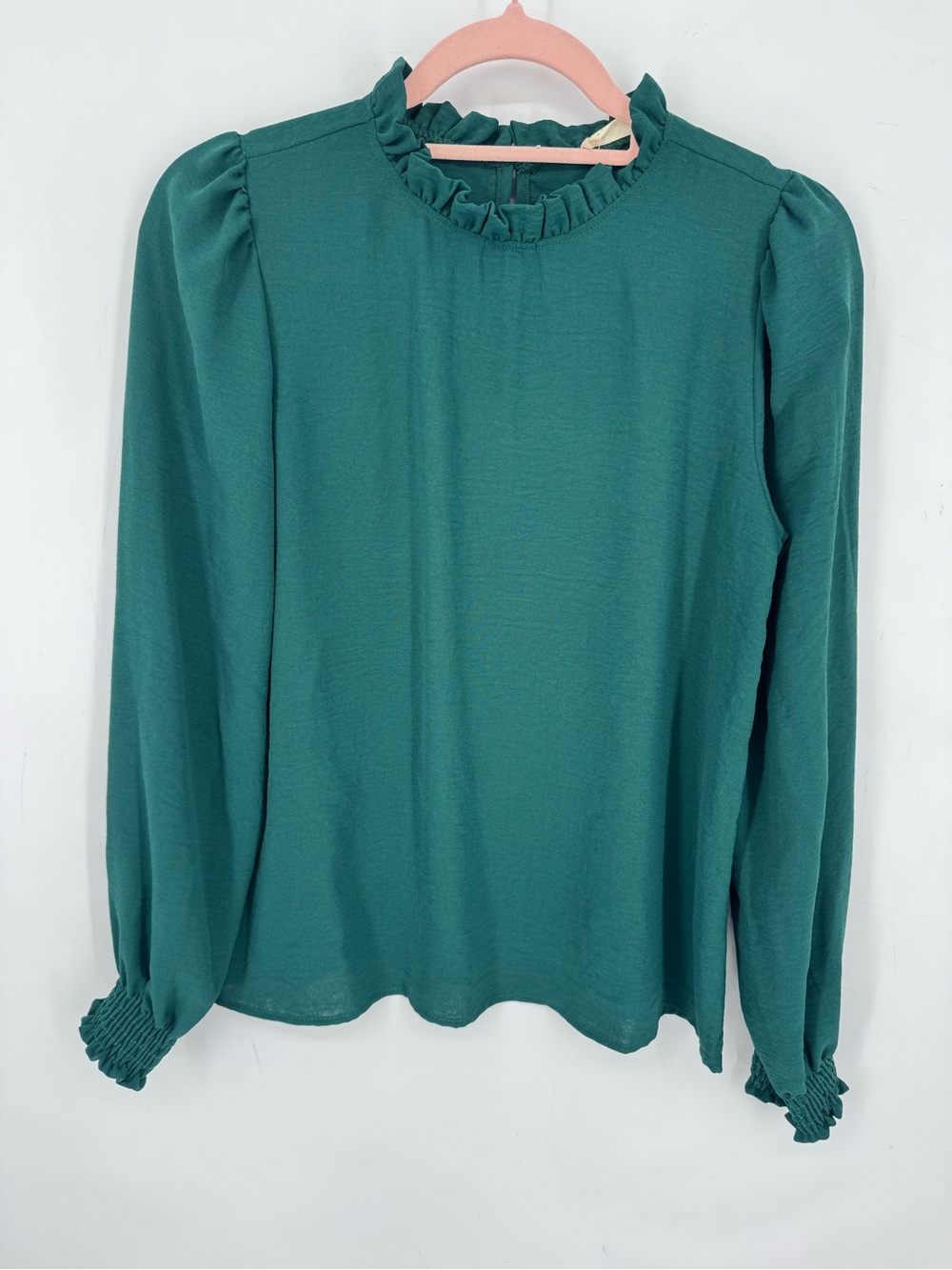 Les Amis Teal Green Ruffle Neck Long Sleeve Lightweight Blouse Size Small NWT